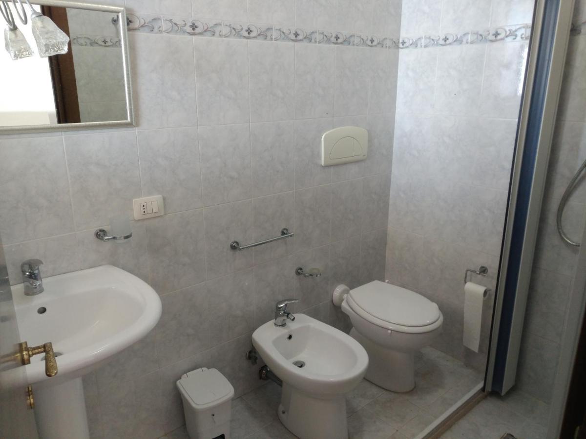 Orchidea Villa Сант'Изидоро Екстериор снимка